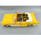 Home Goods Metal Clásico Años 50 Amarillo Chevy Buick Convertible Coche 12