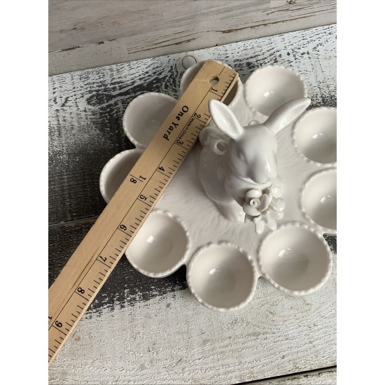 Home Goods Grace Teaware Bunny Estatuilla Porcelana Fina Porta Huevos