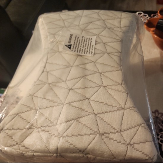 Almohada de soporte para rodilla The Coop Home Goods